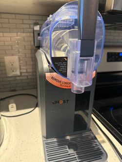 UHost Slushie Machine