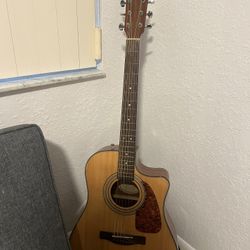 Fender Guitar w/ Stand & Case