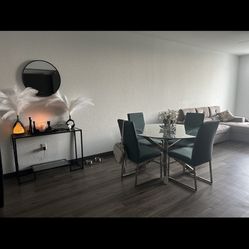 round dining table set