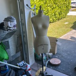 Female Dress Form Mannequin  Size 6