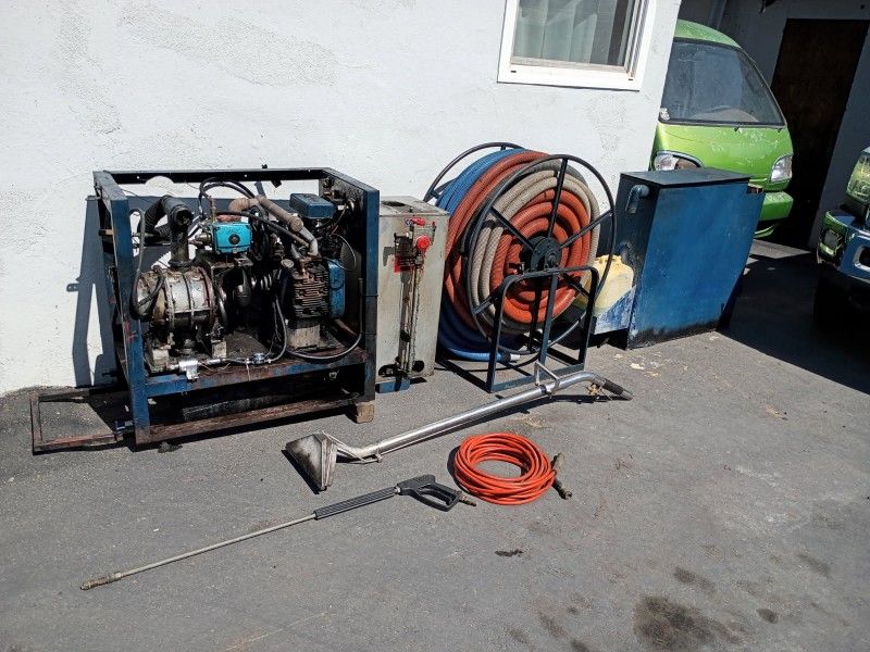 Carpet Cleaning Equipment