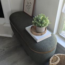 Upholstered Ottoman With Storage 
