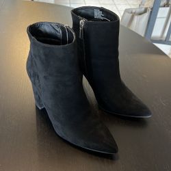 Black Heeled Booties 