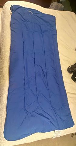 L.L. Bean 40 degree Sleeping Bag Boys or Girls blue with green outer bag. Clean