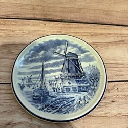 Delfts by Boch Belgium 6.25" Wall Plate - Sailboats/Windmills