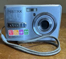 Pentax Optio E40 8.1MP Compact Point & Shoot Digital Camera