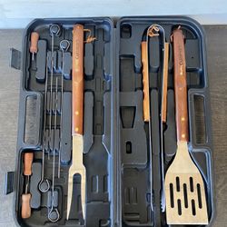 Cuisinart 11 Piece Wooden Handle Grill Set Gourmet Outdoor