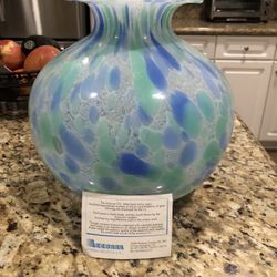 Brand New Vase Without Box N Tag