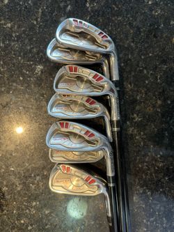 TAYLORMADE BURNER HT IRONS IRON SET 4-PW REGULAR FLEX
