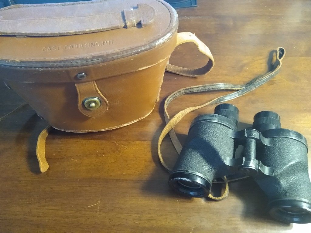 Original U.S. wwII M13A1 6X30 Binoculars with m17 leather case