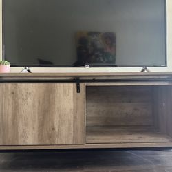 TV Stand Like New