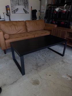 Modern Black Coffee Table – 47” – Excellent Condition