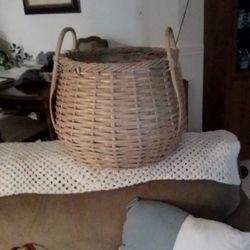 2handle  Wicker Basket.  35..00 Large