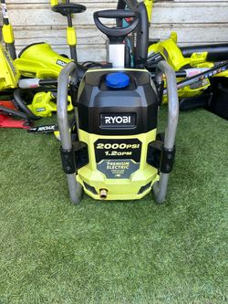 2000 PSI 1.2 GPM Cold Water Electric Pressure Washer