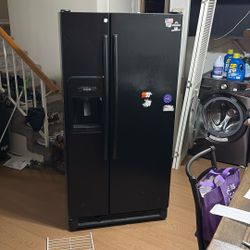 May Tag Refrigerator 