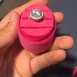 Moissanite Ring 