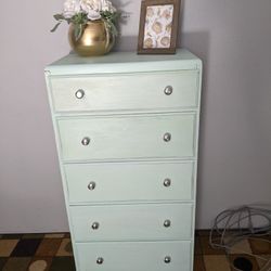 Very Cute Dresser