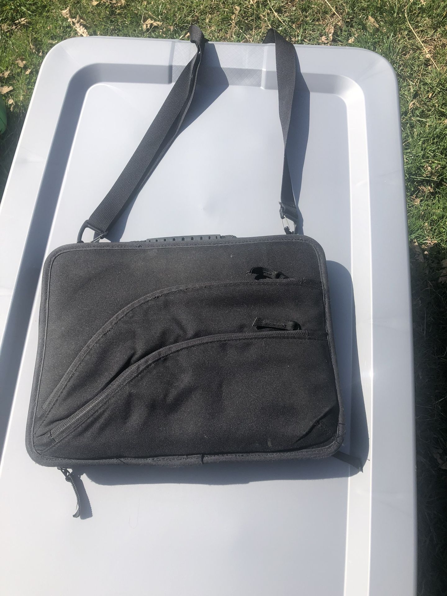 Chromebook/Laptop Carrying Case