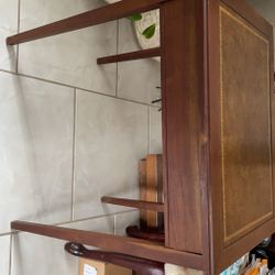 Small Table For decarceration Items 