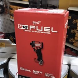MILWAUKEE M18 FUEL 1/4" HEX IMPACT DRIVER (TOOL ONLY)