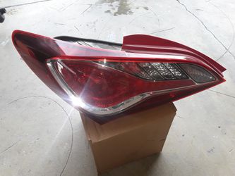 2015 genesis coupe taillight