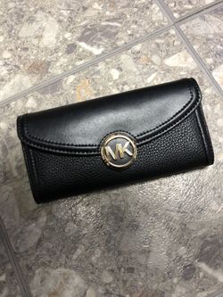Brand new Michael Kors wallet