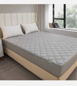 Yinlnpaul Queen Quilted Fitted Mattress Pad Cooling Mattress Protector Queen Size Mattress Cover Soft Breathable Mattress Topper with Deep Pocket Fitt