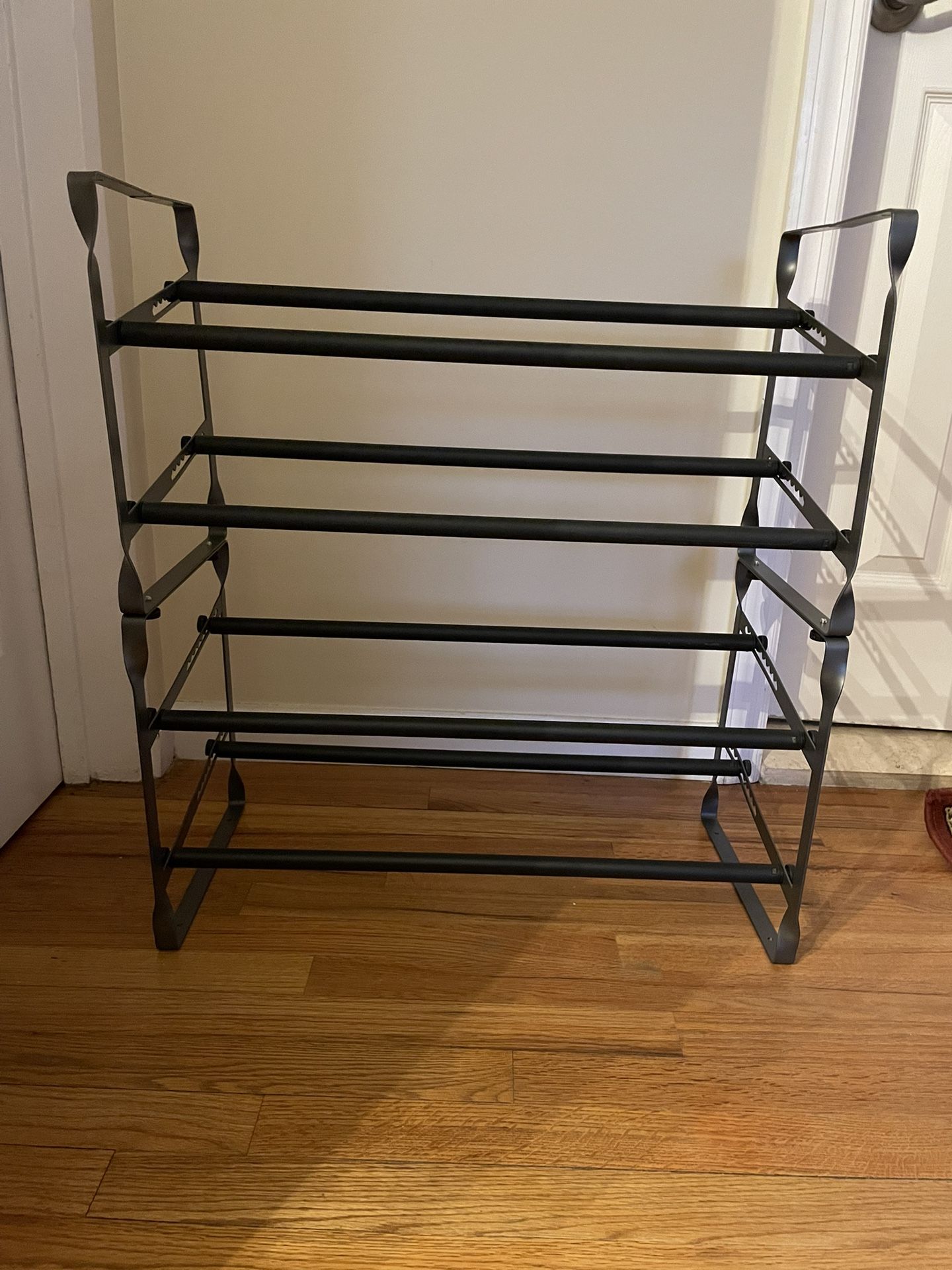 Metal Shoe Rack - Adjustable Width
