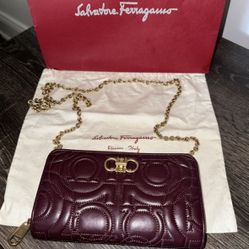 NEW Salvatore Ferragamo Maroon Gancini Quilted Wallet On Chain New With Dust Bag Gift For Her
