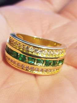 Unisex Emerald green wedding engagement promises ring size 8