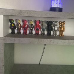 KAWS FIGURES 270$ For All 