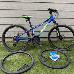 Children kids mountain bike (7-13 years old) Giant XTC 24" disc MTB (Seahawks Edition)