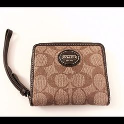 NEW! Authentic Coach Wallet Wristlet