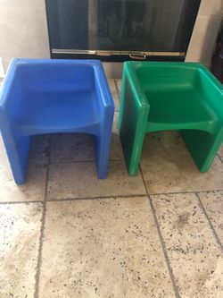 2 STURDY KIDS DOUBLE SIDE CHAIRS