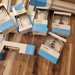 new moen bathroom hardware