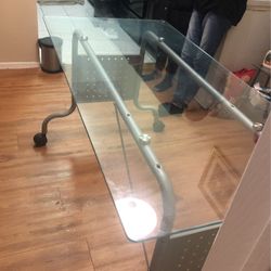 Dining Table,with Fine Glass Strong And Durable Size  Regular 