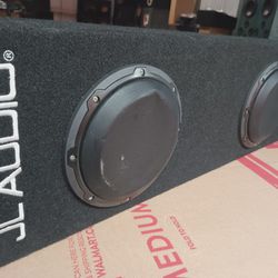 JL Audio 8 In Dual W3 Truck Style Thin Box Custom. Ported Sounds Amazing 200-500 Watts