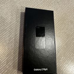 Samsung Zflip5 (256GB Unlocked) Sealed Box