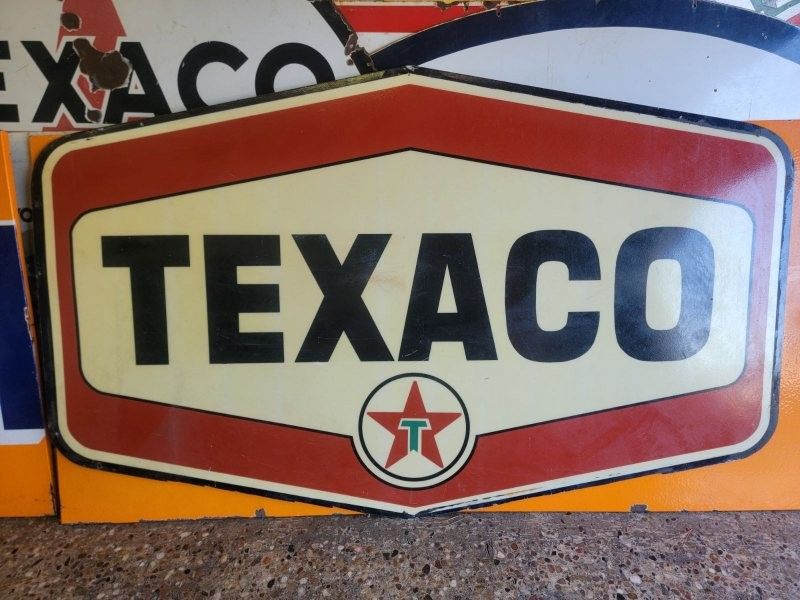 Texaco Tomahawk Sign