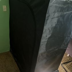 2x4 Used Grow Tent Setup