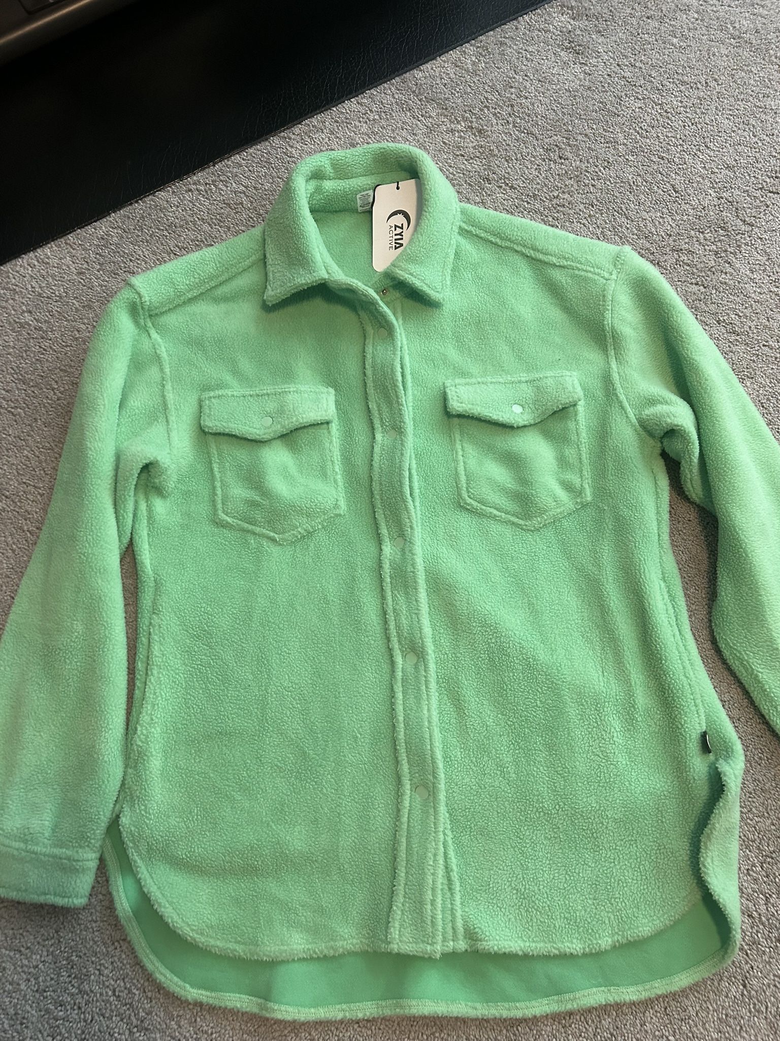 New women ZYIA fleece green naya shirt jacket size L