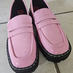 Steve madden pink slip on shoes