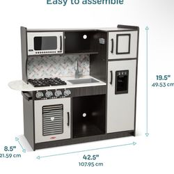 Brand New Melissa & Doug Wooden Chef's Kitchen Set for Kids with Play Kitchen Accessories & “Ice” Cube Dispenser, Preschool Learning Toy