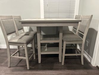 Counter Height Dining Table Set with 4 Chairs