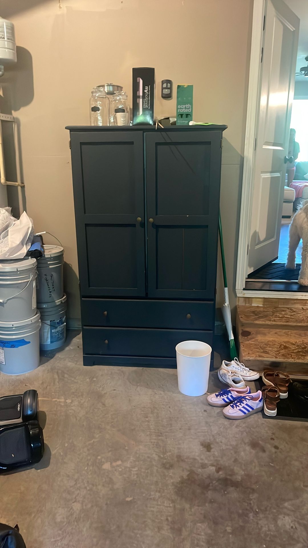 Storage Caninet