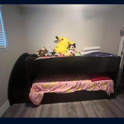 Bunk Bed/ Trundle Bed 
