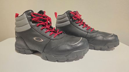 Oakley boots size 9.5