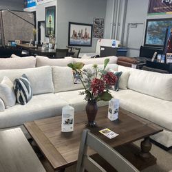 white sectional✅☁️ $1,899