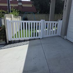 Vinyl fence