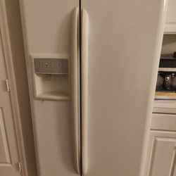 Kenmore Elite Series Refrigerator 